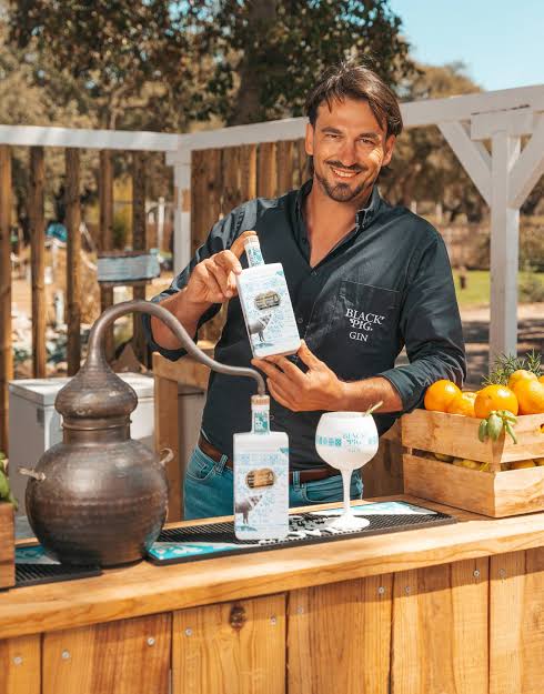 Vila do Gin | Destilaria Black Pig